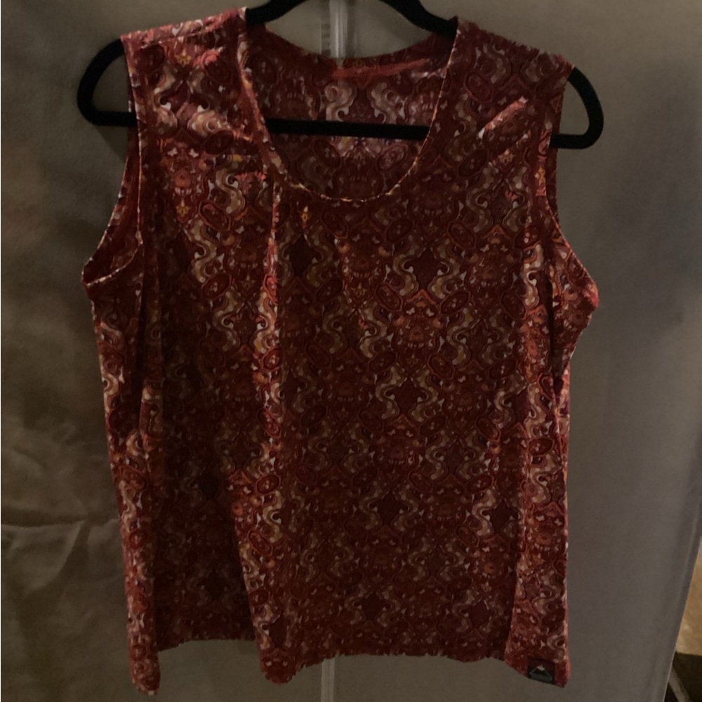 SporTobin Paisley Red Tank Top for all of your athletic activities!